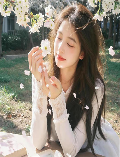 欧美美女艺术照-路震视频